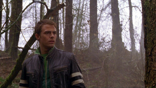 File:Kevin-Grady-4x19-21.jpg