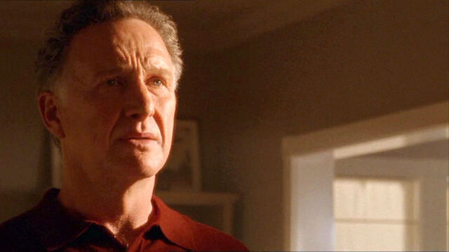 File:Lawrence-Grady-4x19-02.jpg