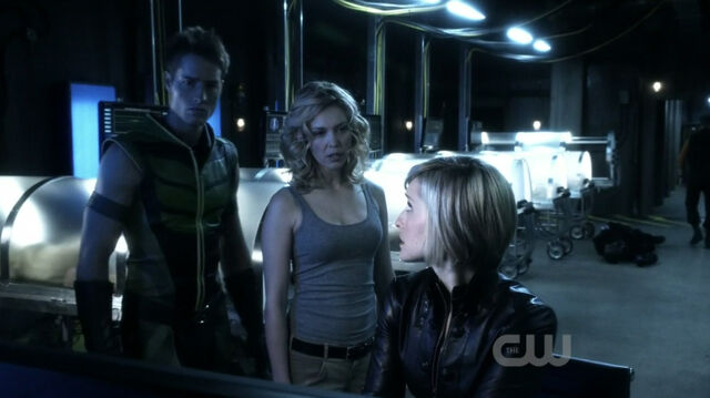 File:S10ep12-jla.jpg