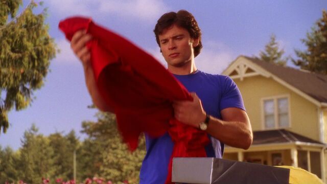 Ficheiro:705Smallville1159.jpg