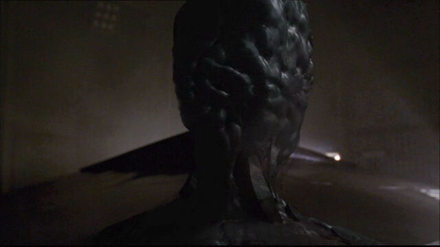 File:Arrival cliffhanger 4.jpg