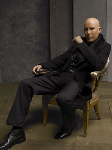 File:22869 celebrity city Smallville Promos 1057 123 411lo.jpg