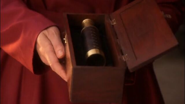 File:Lois' present to Clark.jpg