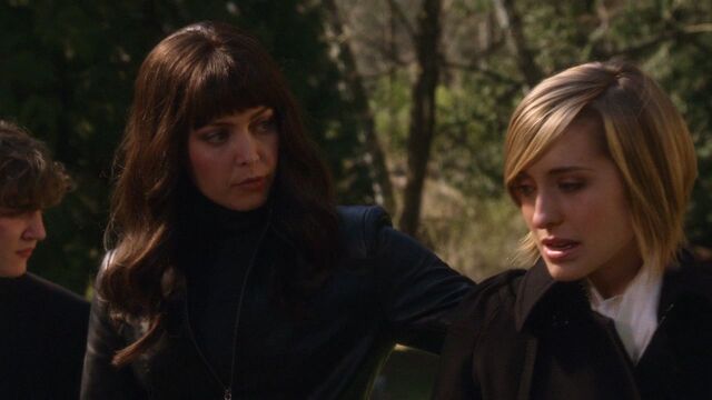 File:822Smallville1063.jpg