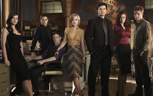 File:Smallville characters.jpg