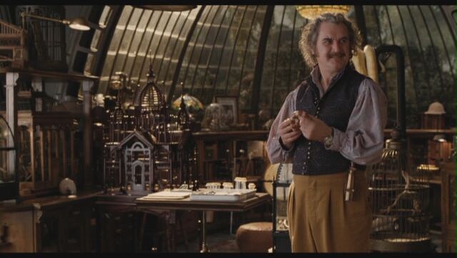 File:Billy-Connolly-as-Dr-Montgomery-Montgomery-in-Lemony-Snicket-s-A-Series-Of-Unfortunate-Events-billy-connolly-29305949-1360-768.jpg