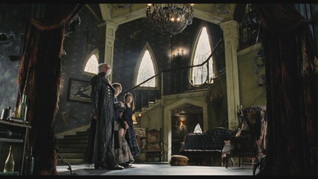 File:Jim-Carrey-as-Count-Olaf-in-Lemony-Snicket-s-A-Series-Of-Unfortunate-Events-jim-carrey-29299796-1360-768.jpg