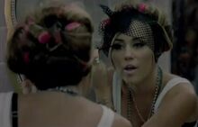 Miley Cyrus Who Owns My Heart 3