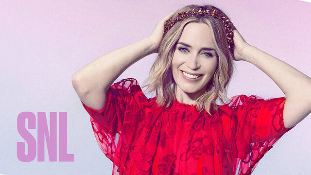 File:Emily-blunt-bumper-s42.jpeg
