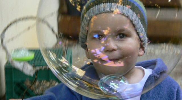 File:Jakey-chasing-bubble.jpg