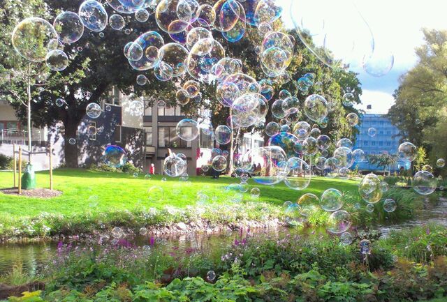 File:Bubbles.jpg