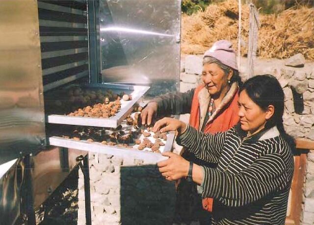 File:C. Palaniappan food drying 2006.j-pg.jpg