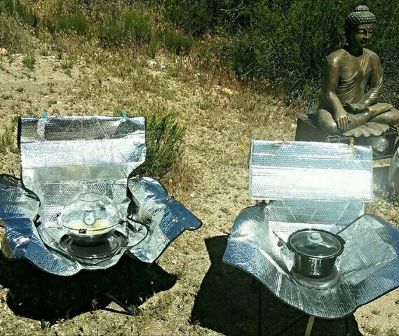 File:Chair base windshield cooker, 5-31-17.jpg