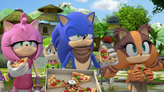 File:Eating pizza.png
