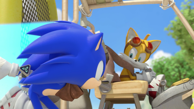 File:Aside the tailsmobile.png