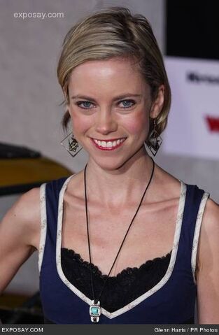 File:Lily-holleman-when-rome-premiere-SUoq0p.jpg