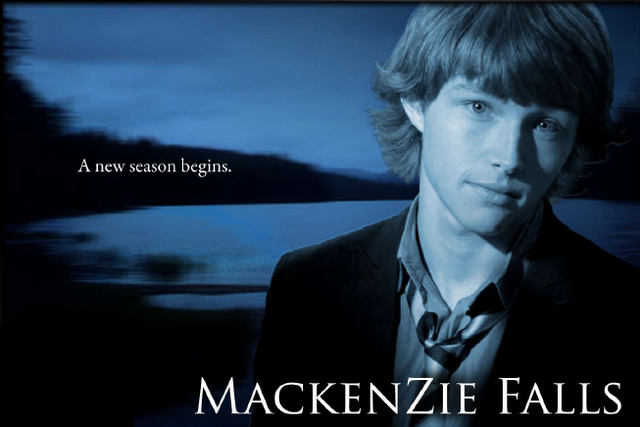 File:Mackenzie Falls.png