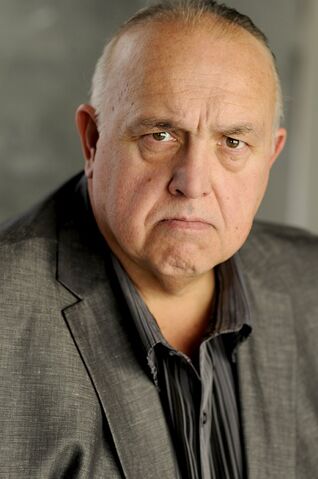 File:Lyle Kanouse (2).jpg