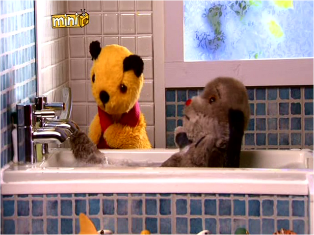 File:TheRunawayBath4.png