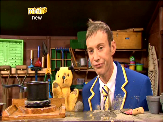 File:TheSouvenirStall4.png
