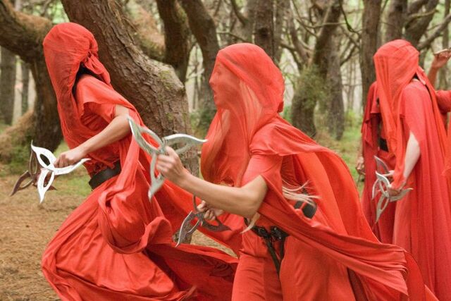 File:Sistersofthedarkattacking.jpg