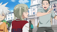 Episode 7 (NOT!) - Maka scares a customer