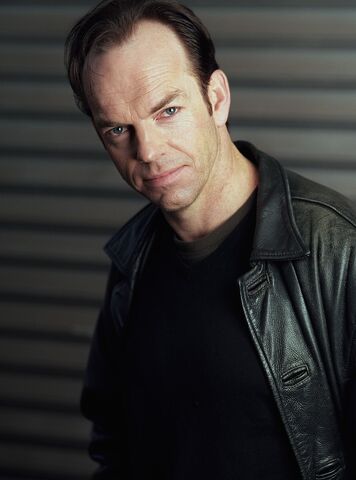 File:Hugo Weaving.jpg