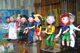 Moar puppets