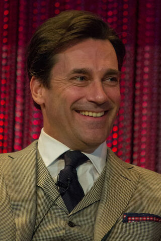 File:Jon Hamm.jpg