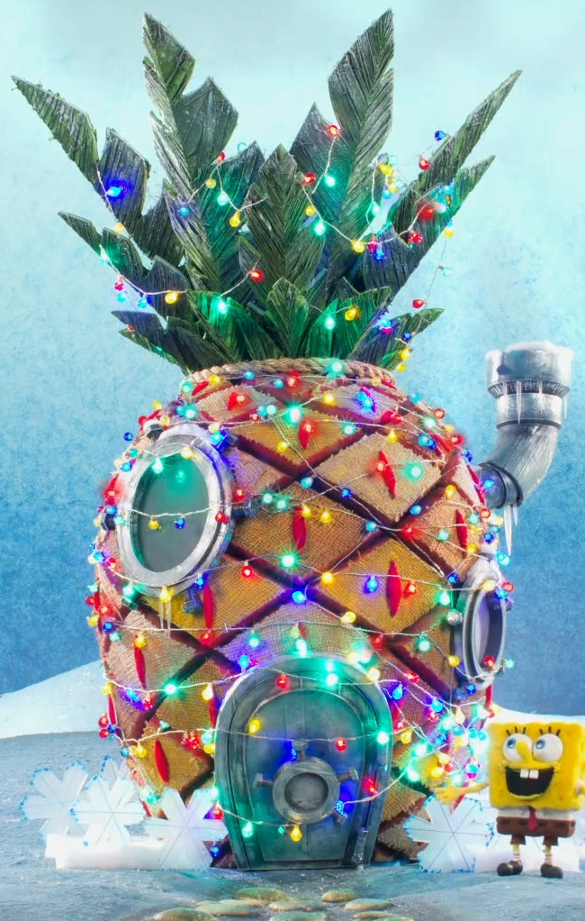 Image SpongeBob's pineapple house in It's a SpongeBob Christmas.png