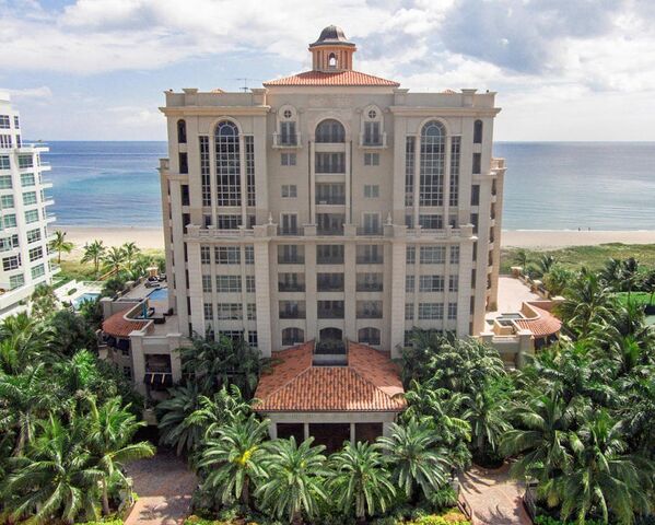 File:RealWorld Hotel Luxuria.jpg
