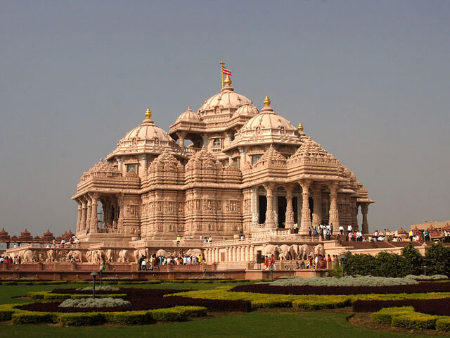 File:RealWorld Akshardham.jpeg