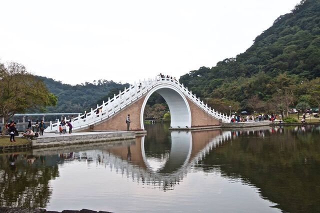 File:RealWorld French Bridge.jpg