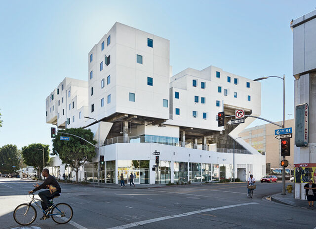 File:RealWorld Star Apartments.jpg