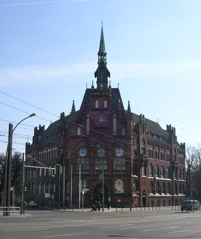 File:RealWorld Lichtenberg Town Hall.jpg