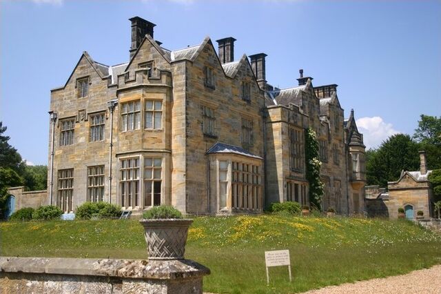 File:RealWorld Scotney Castle.jpg