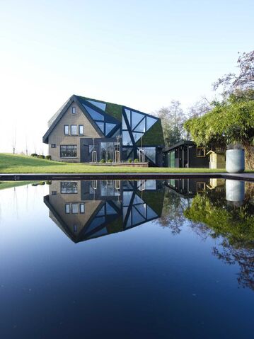File:RealWorld Triplex Villa.jpg