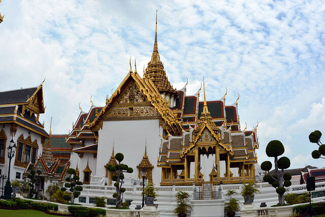 File:RealWorld Great Palace.jpg