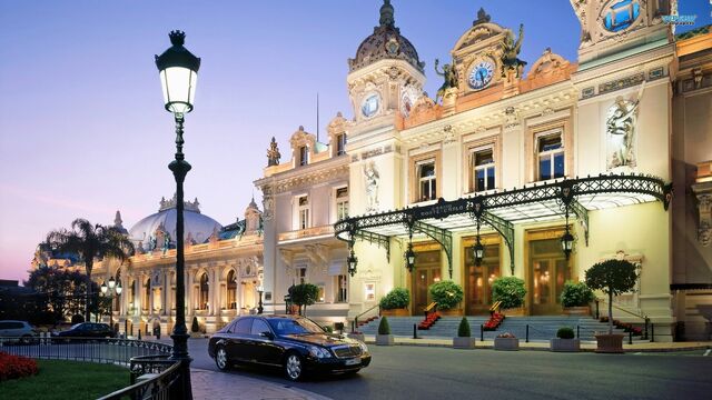 File:Monte Carlo Casino.jpg