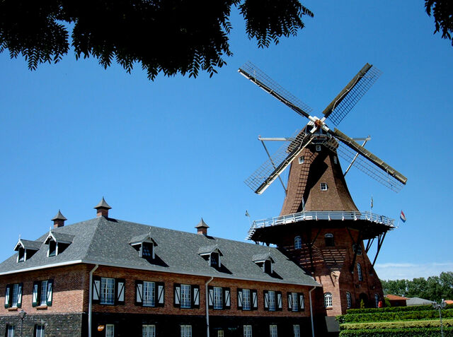 File:RealWorld Castrolanda Windmill.jpg