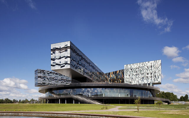 File:Moscow School of Management.jpg