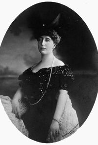 Carmen Van Draak.jpg