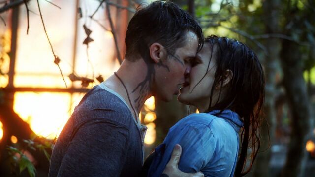 File:Starcrossed107-1561.jpg
