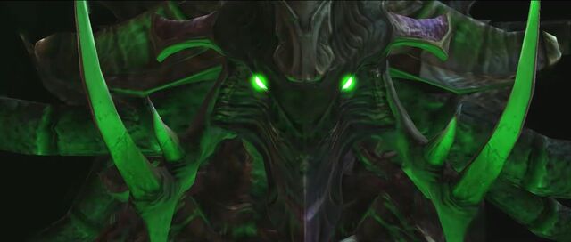 File:Queen SC2 CineZergTrail3.jpg