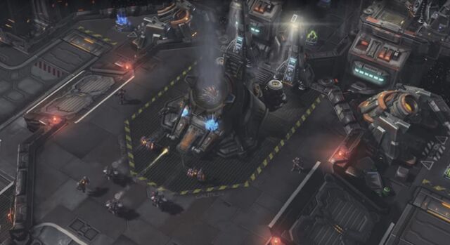File:MarineMarauderReaperSpectre SC2-LotV Game1.jpg