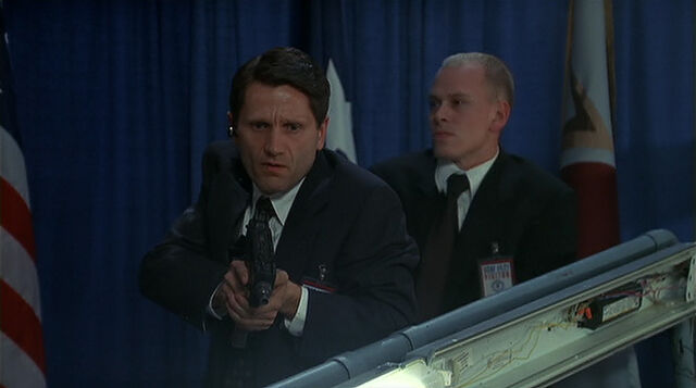 File:Uzi.jpg