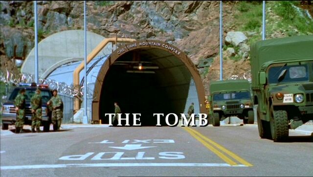 Fichier:SG1-05x08-episodetitle.jpg
