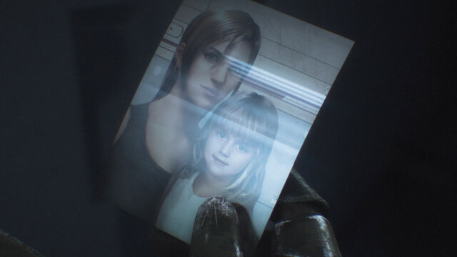 File:Sti-iceblonde-film-daughter-photo.jpg