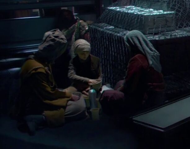 File:Refugefamily.jpg
