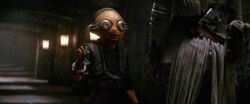 Maz talking to Rey.jpg